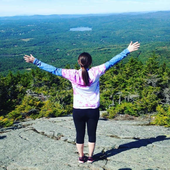 Meet your Posher, Cassie - Picture 1 of 2